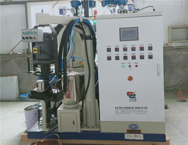 聚氨脂彈性體澆注機1